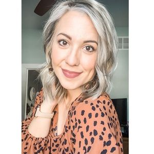 Meet your Posher, Carlie